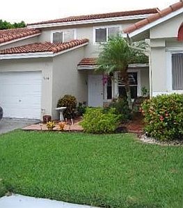1st image of 7644 Pinewalk Dr S #142