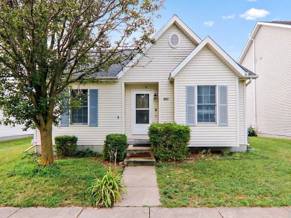 1003 Perry Ln, Normal, IL 61761