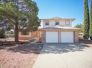 2348 Mermaid Dr, El Paso, TX 79936