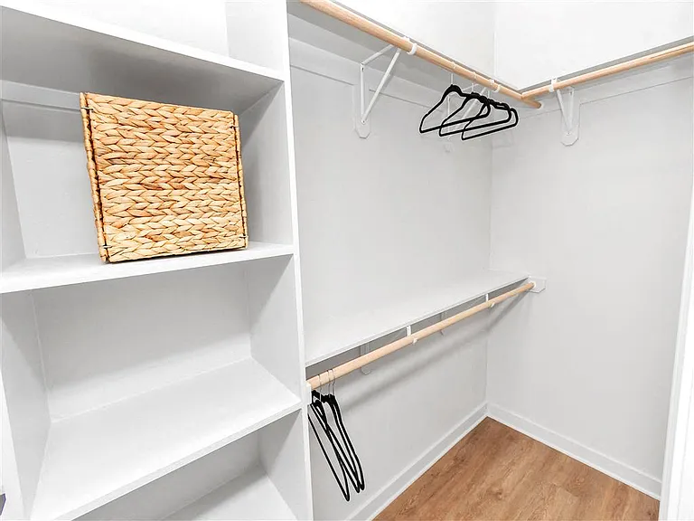 Dawson Park Apartments — Photo 13