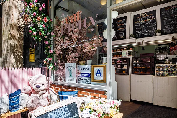 Rented by MNS | media 11