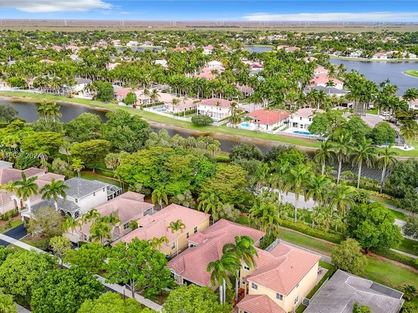 1109 Bluewood Ter, Weston, FL 33327