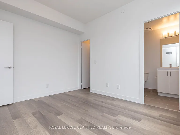 1603 Eglinton Ave W #909 — Photo 14