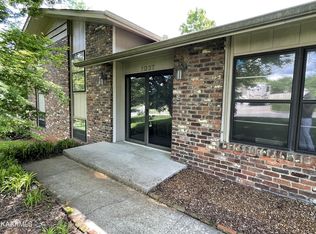 1037 Venice Rd, Knoxville, TN 37923