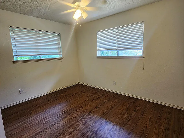 2900 Lovell Dr #B — Photo 6