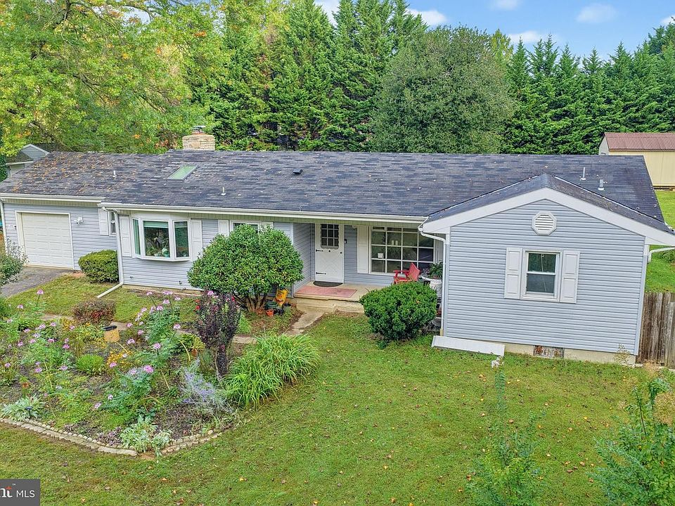 1st image of 23 Possum Hollow Rd