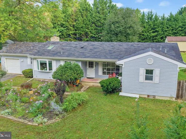 23 Possum Hollow Rd, Newark, DE 19711