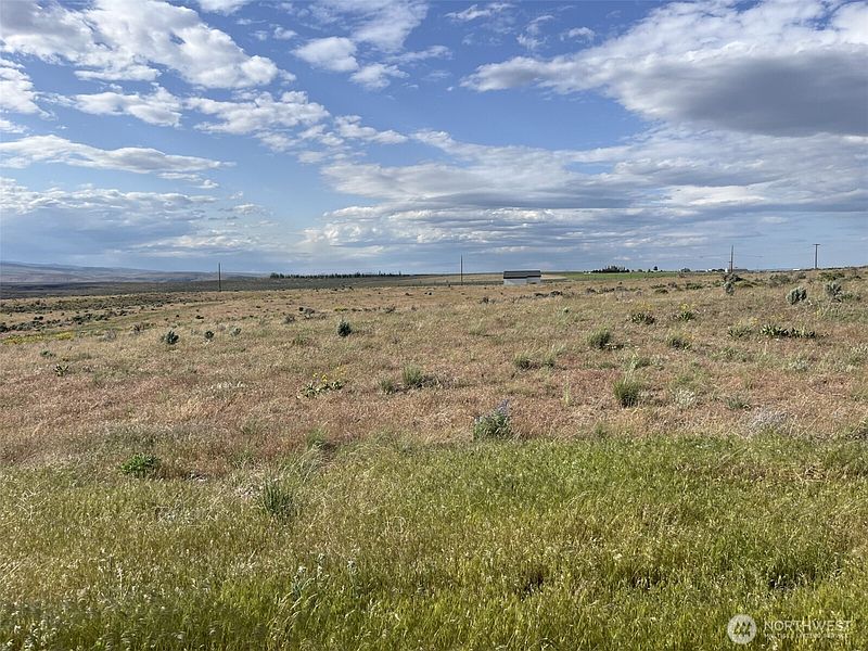 3rd image of 23289 SW Sage Loop