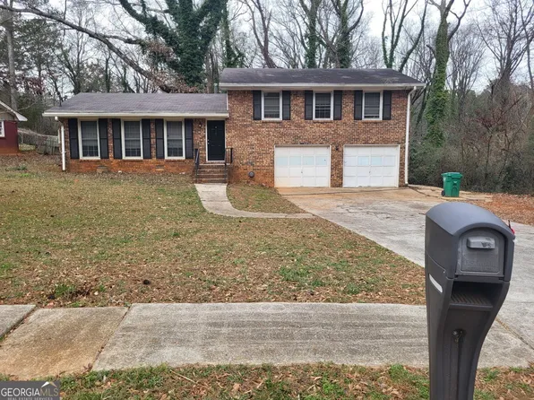 4796 Fairforest Dr, Stone Mountain, GA 30088