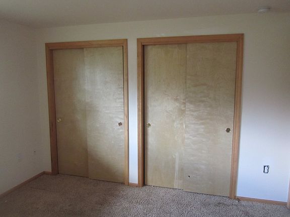 4th image of 1020 Neil St NE APT 5