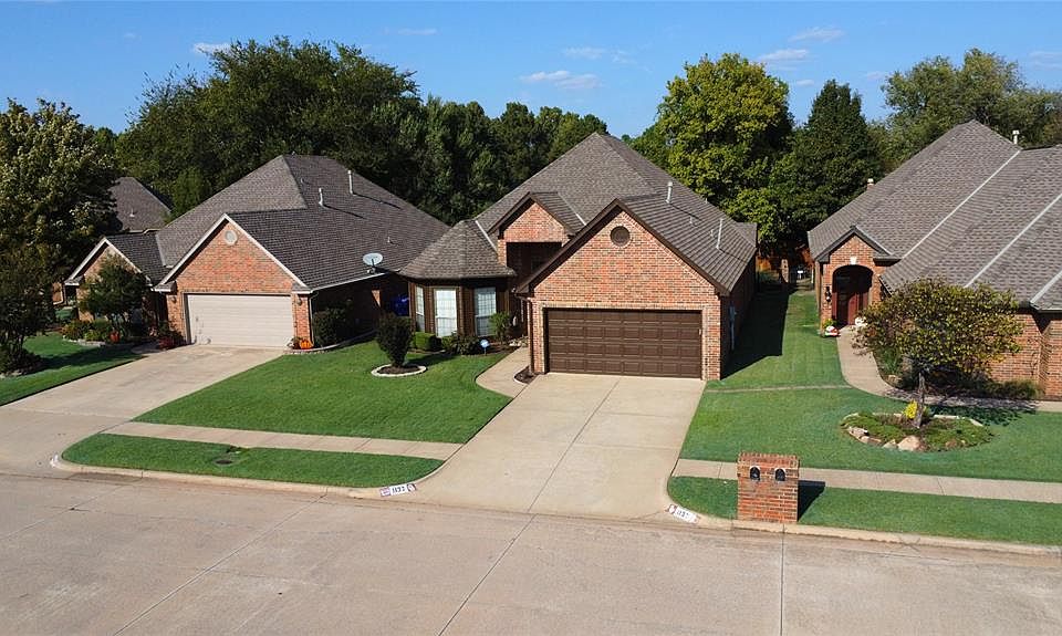 1st image of 1137 Pinehurst Dr