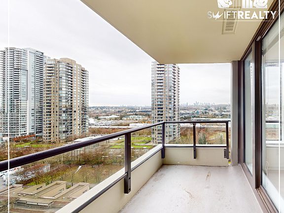 03_1702-4182-Dawson_St_water an city vioews_01242025