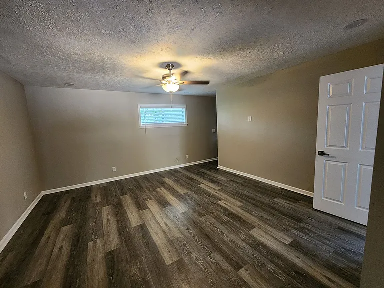 4524 Lasalle Dr — Photo 5