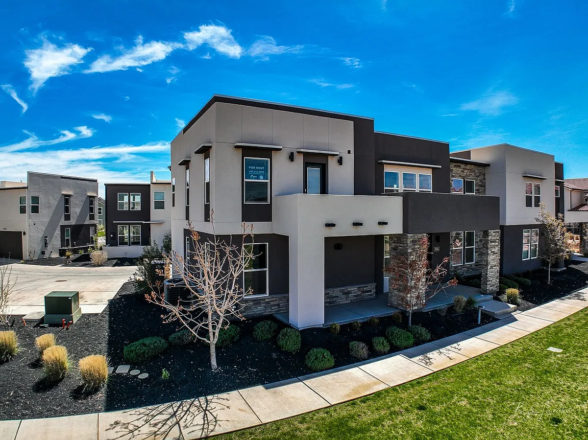 Building Photo - 5544 S Ochre Ln