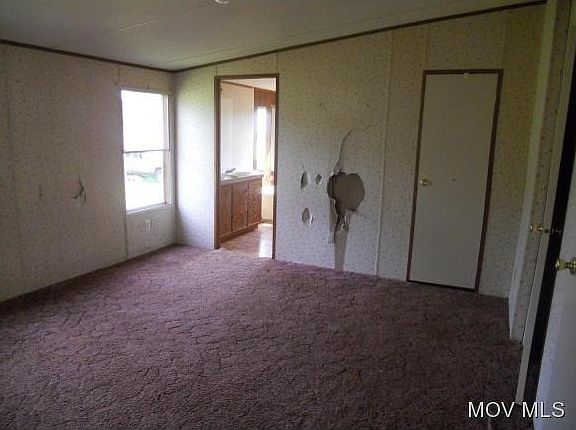 5th image of 58 Willow Dr