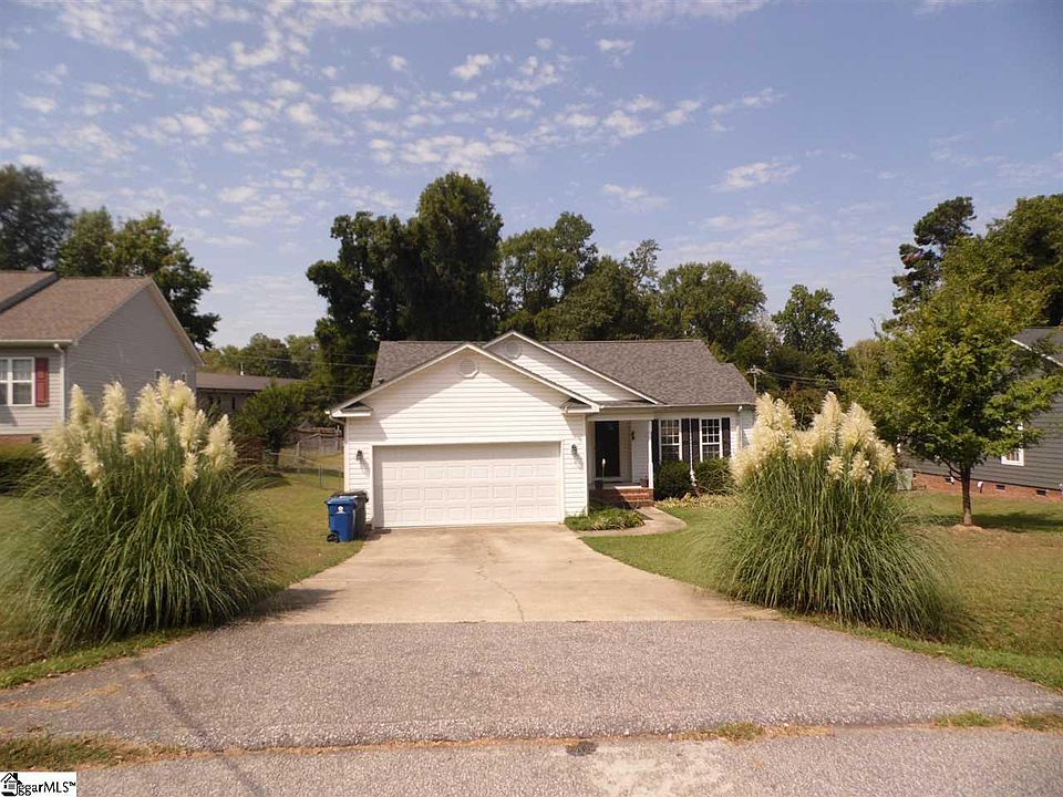 1st image of 21 Hastings Cir