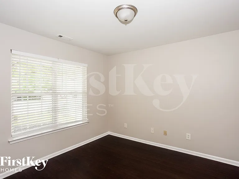 5842 Brookfield Pointe Dr — Photo 15