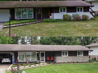 1818 Spring Brook Ave, Rockford, IL 61107