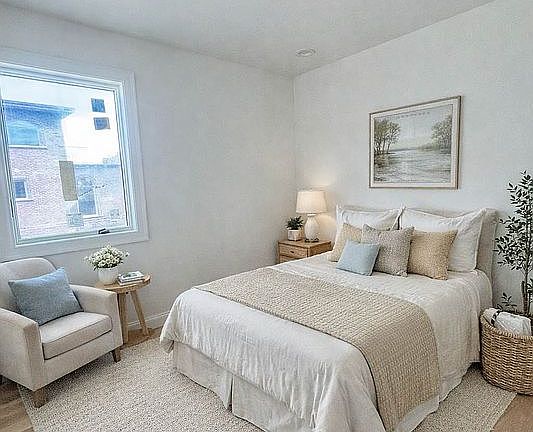 5th image of 10-46 Utopia Pkwy #2