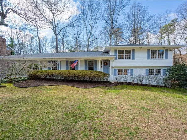 165 Devonwood Dr, Sandy Springs, GA 30328