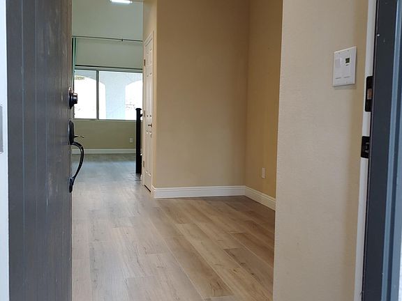 2nd image of 12290 Sandy Peak Ave