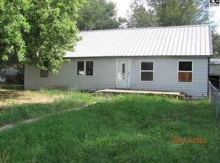 1415 E 3rd Ave, Hutchinson, KS 67501