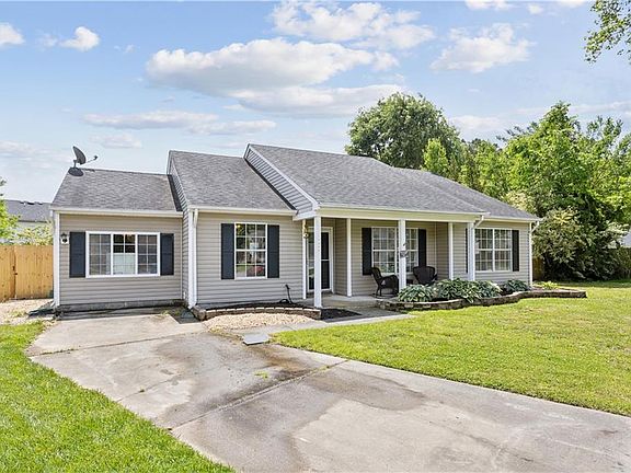 2nd image of 1246 Woods Way