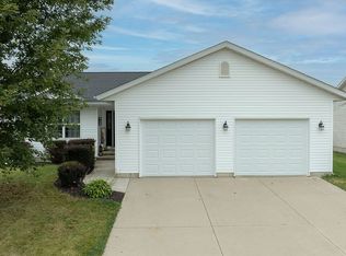 1490 49th St, Marion, IA 52302