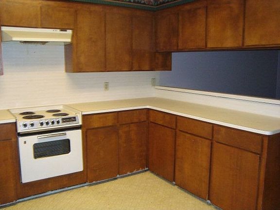 5th image of 318 Twin Lakes Blvd W
