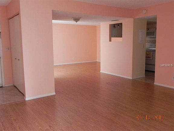 3rd image of 908 Byron Ln