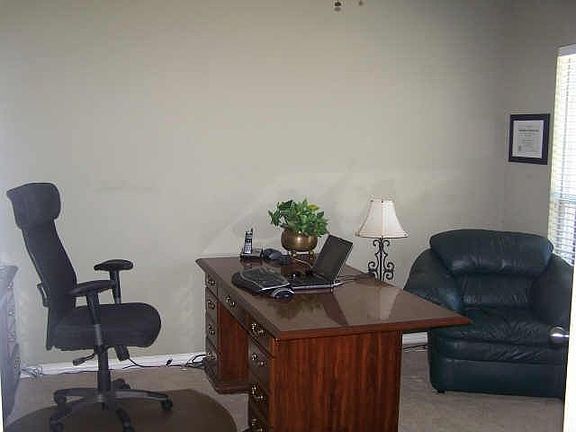 3rd image of 308 Granite Falls Dr