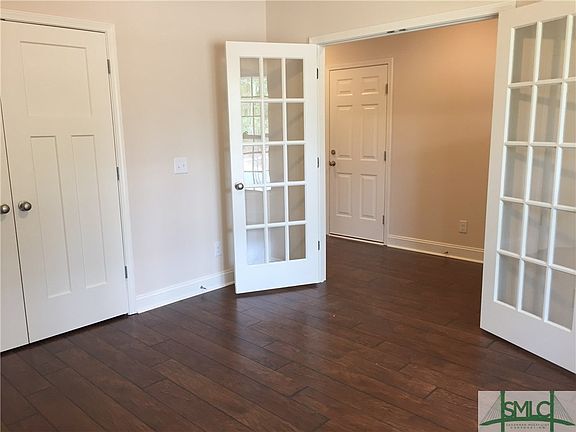 5th image of 215 Black Jack Oak Drive West Drive N