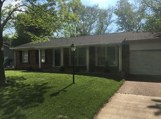 407 Stephanie Ln, Ballwin, MO