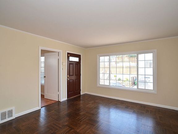 4th image of 293 Montana St