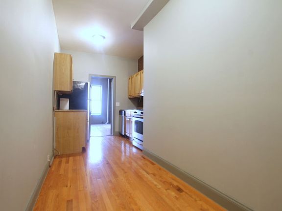 3rd image of 488 Amsterdam Ave APT 2S