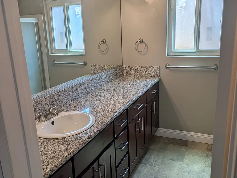 20326 Cohasset St #22 — Photo 5