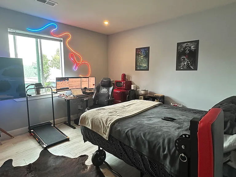 435 S 7th St #8 — Photo 4