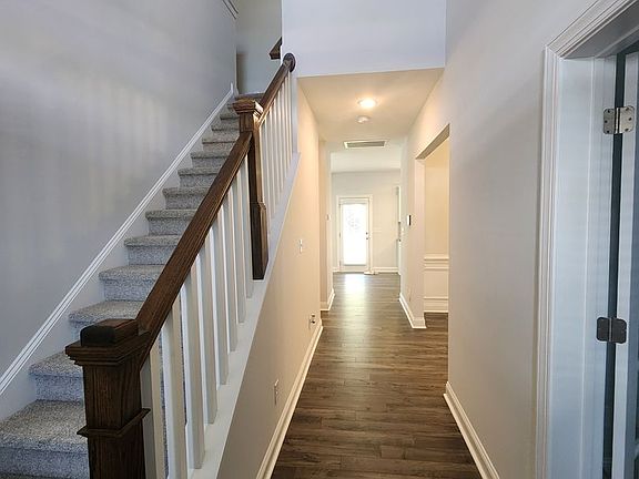3rd image of 1808 Stackhouse Dr