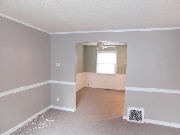 4th image of 9605 S Hoxie Ave