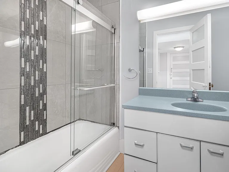 504 Stewart Ave — Photo 243
