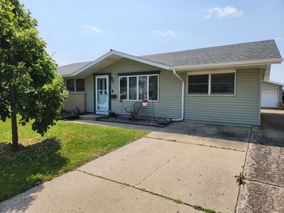 49 Ambassador Ave, Romeoville, IL, 60446