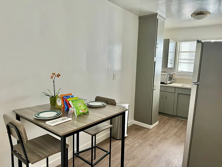 8277 W Fountain Ave #4 — Photo 10