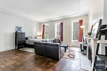 Rented by Bond New York