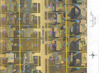 200 Meadow Breeze Ln, Center Point, IA 52213