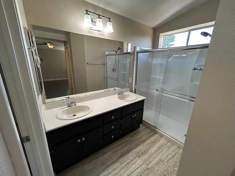 1145 Stonecrest Dr — Photo 11