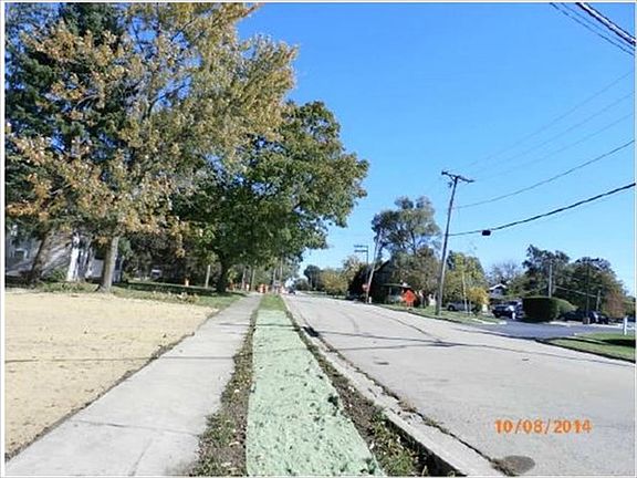 5th image of 11 W Sauk Trl