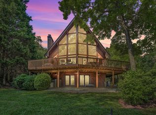 1841 Dudley Amos Rd, Moneta, VA 24121