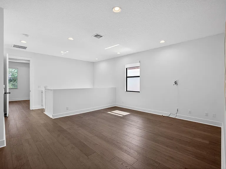 4025 Faraday Way — Photo 29