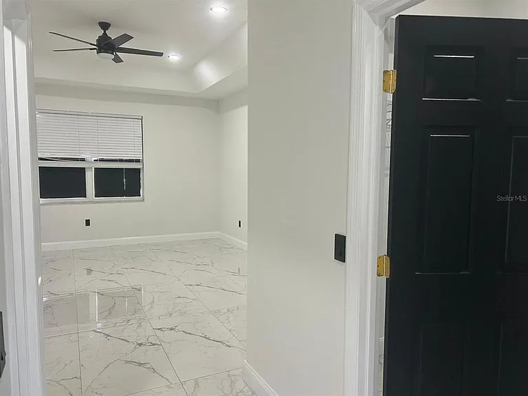 20530 Quinn St — Photo 35