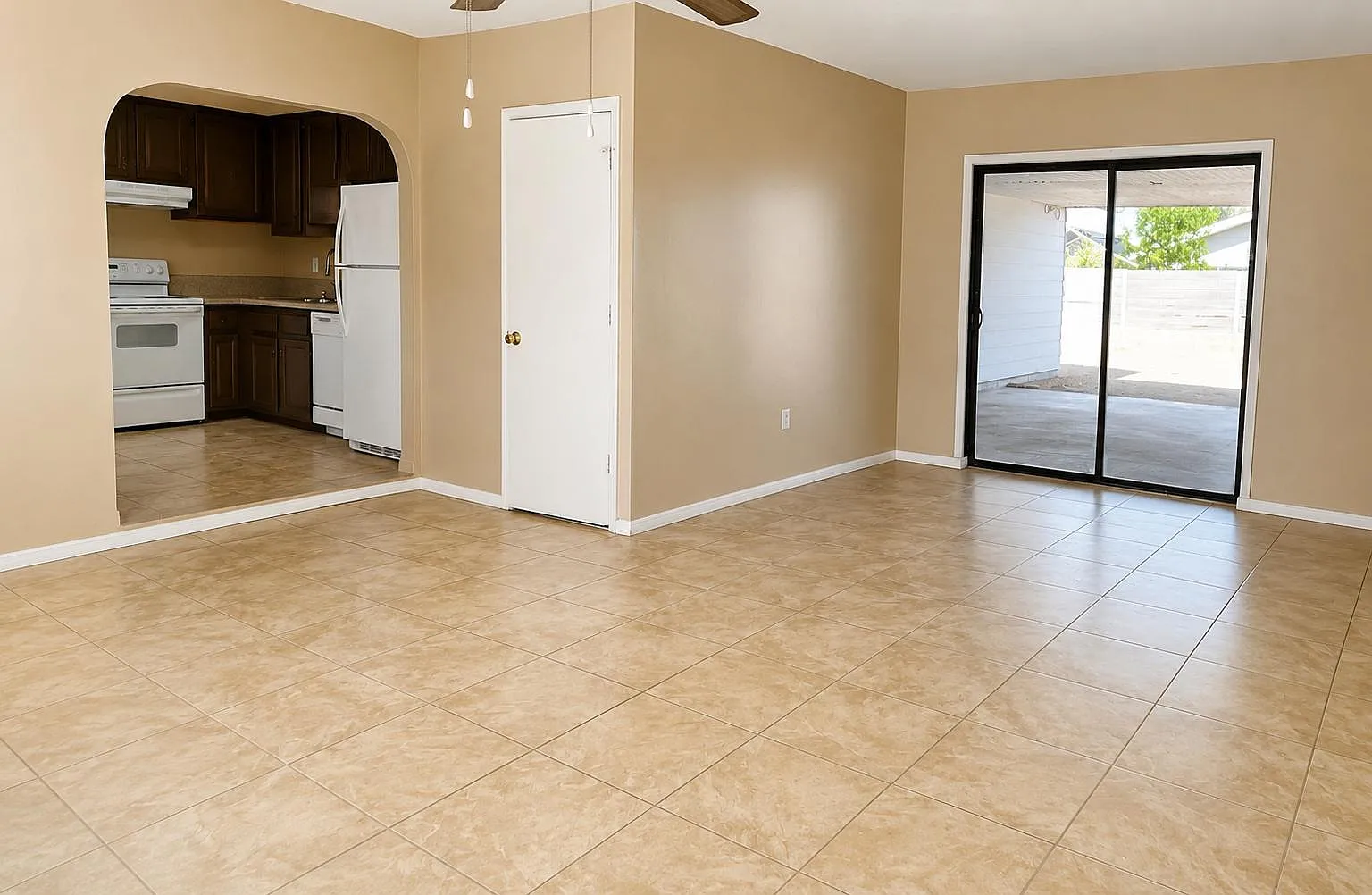 3 bed, 1676 sqft, $1,850 — Photo 4